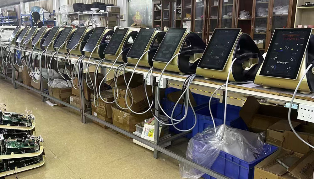 Welke apparatuur en machines worden vaak gebruikt in schoonheidssalons?